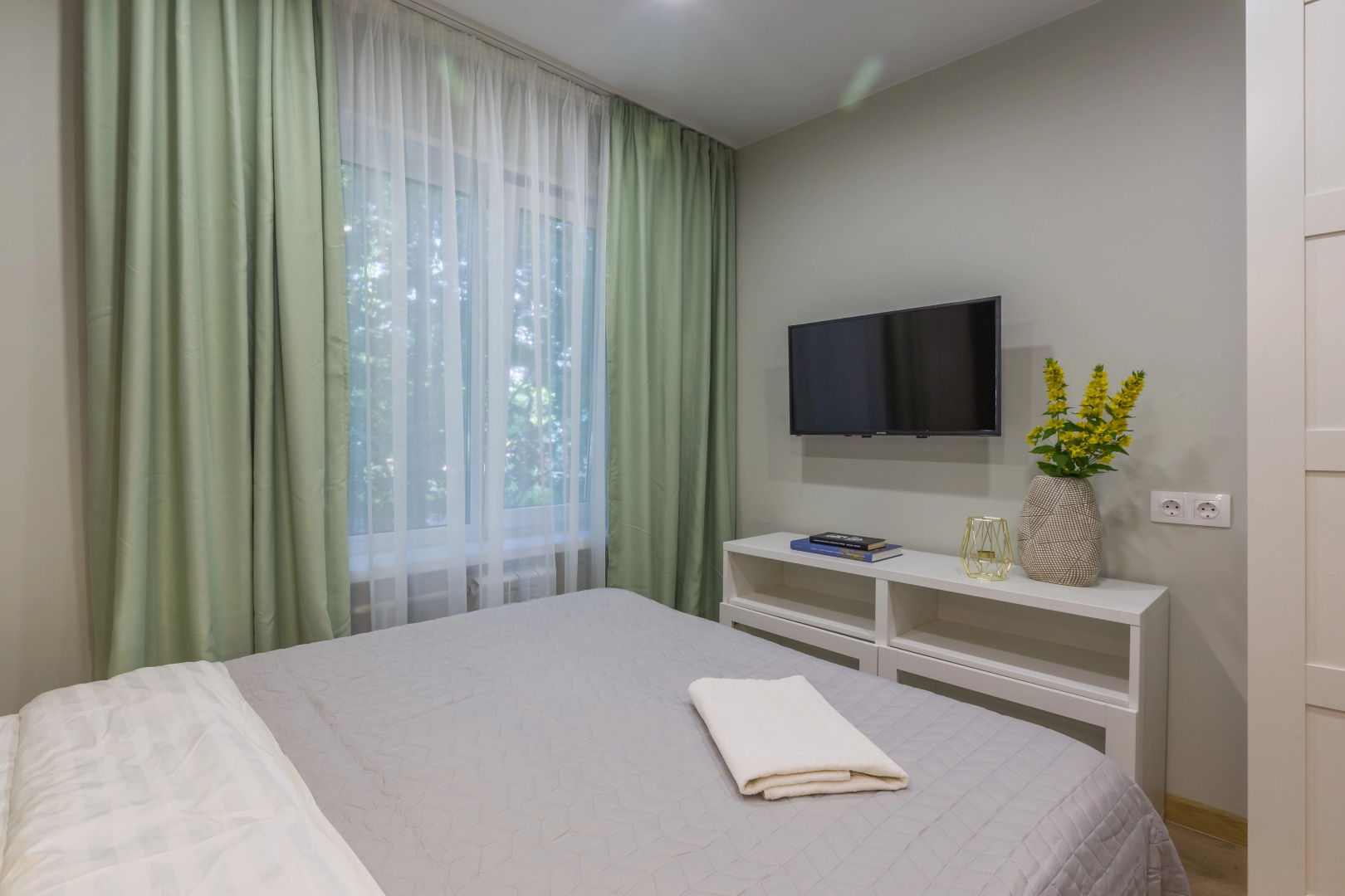 Апартаменты Нефрит