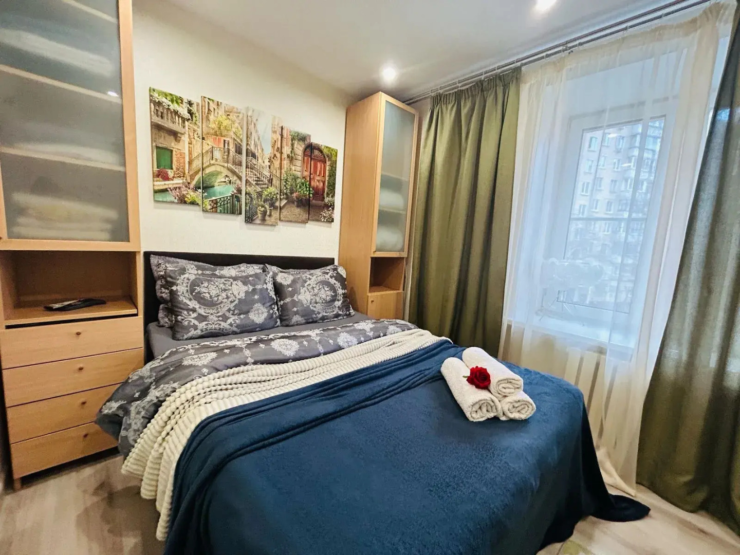 Квартира GoldApart Качалинская 9