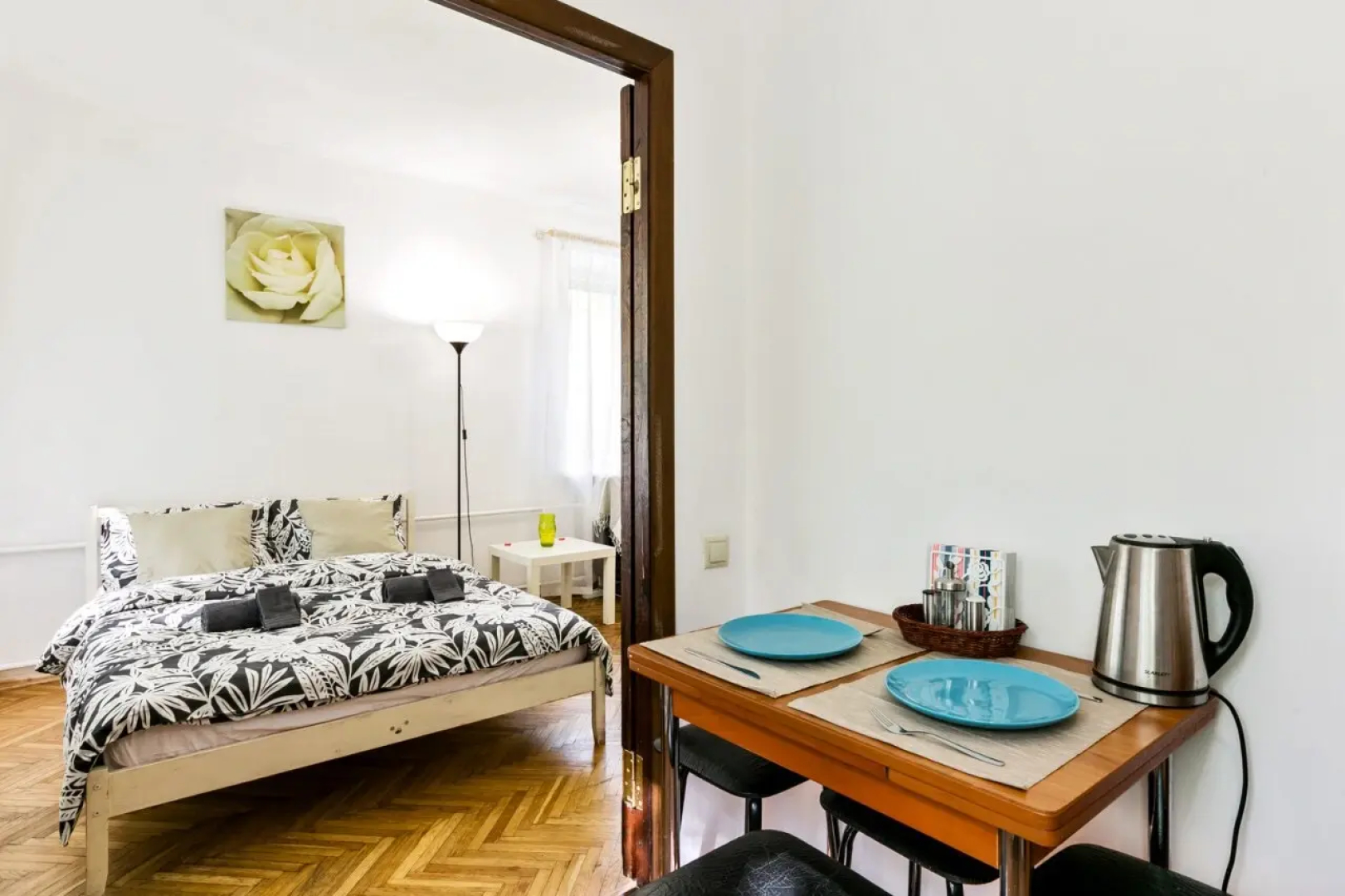 Tverskaya White Apartment in City Centre