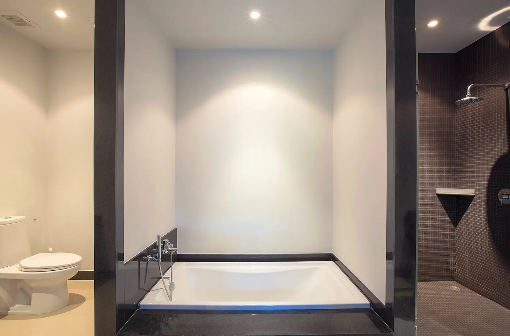 Вилла ARU 2 BR Private Pool 3 min to Naiharn Beach