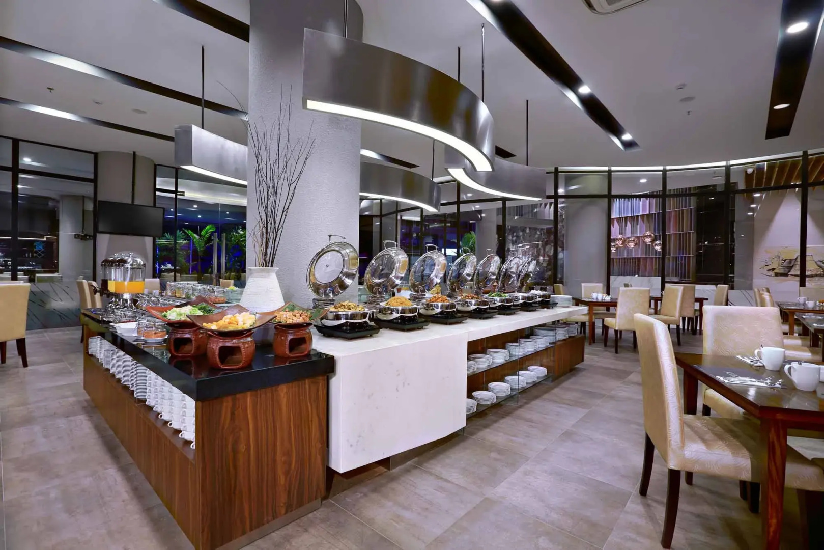 Отель Aston Inn Mataram