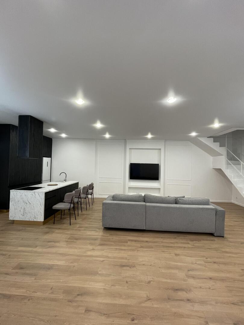 Апартаменты 4 Комнатная Квартира на Гагарина