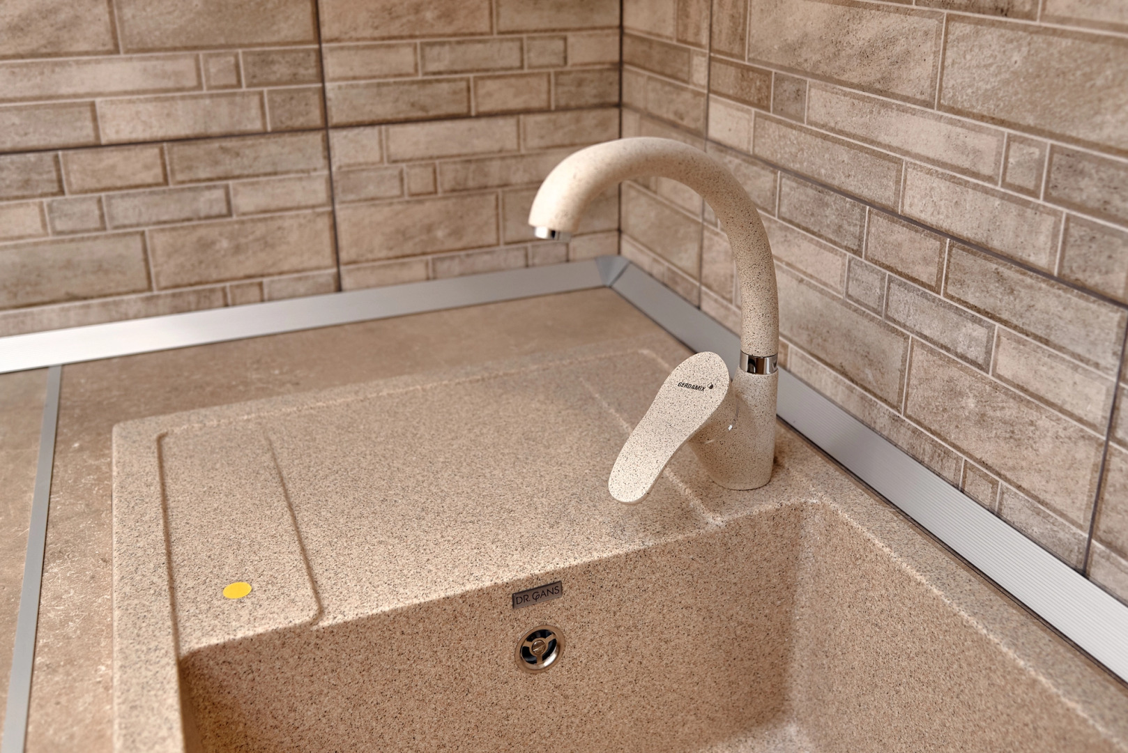 Апартаменты Стильные и Уютные в Центре от LetoApart