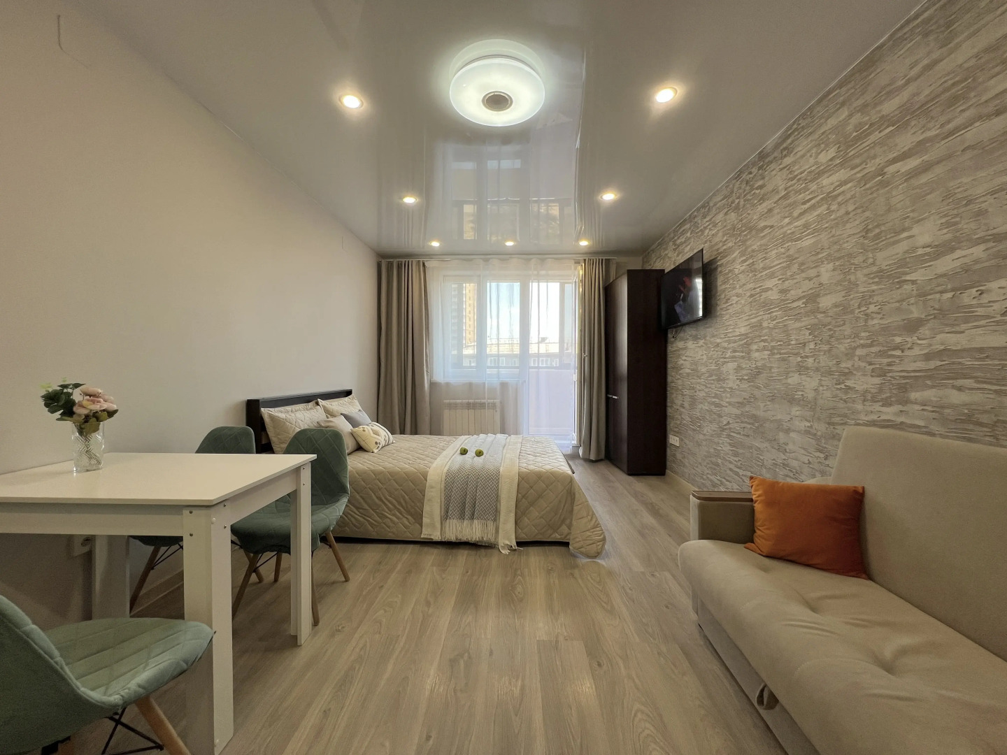 Квартира Студия Смолина 67/1-27 КакДома в Улан-Удэ Центр