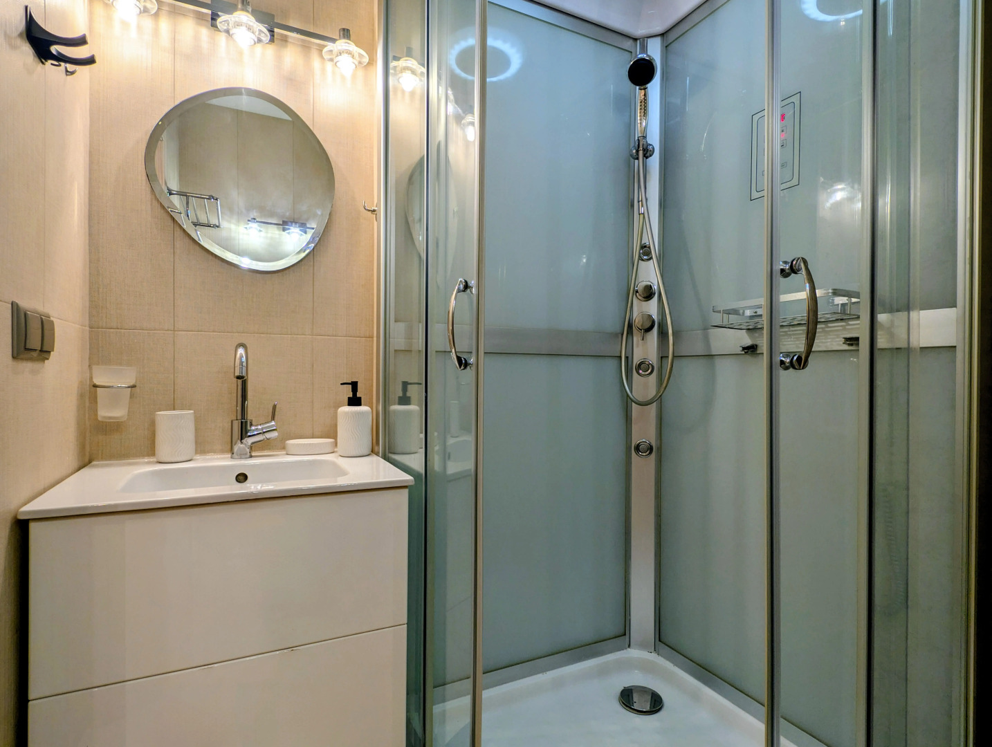 Квартира на Ефремова 12