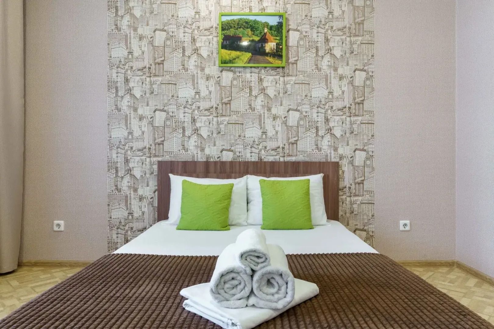 Апартаменты студия в новом доме в центре Тюмени