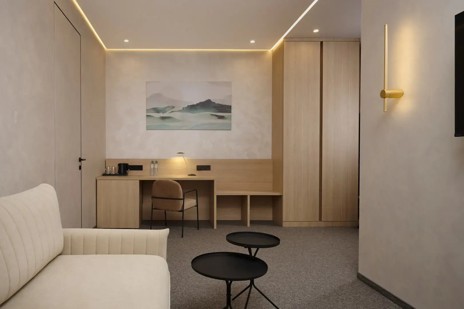 Отель Aura CityHotel