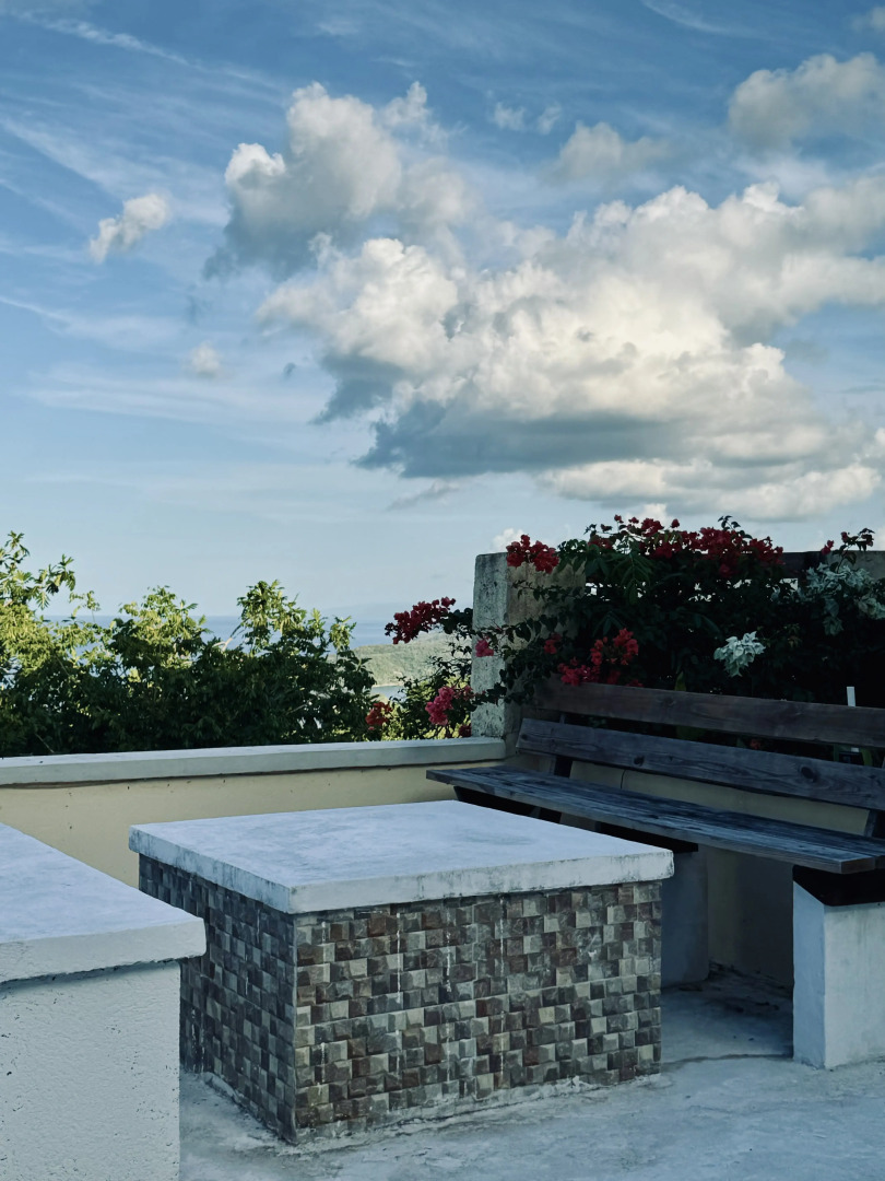 Вилла Breezy Castle с 3 Улучшенными Номерами с Видом на Море и Частным Бассейном