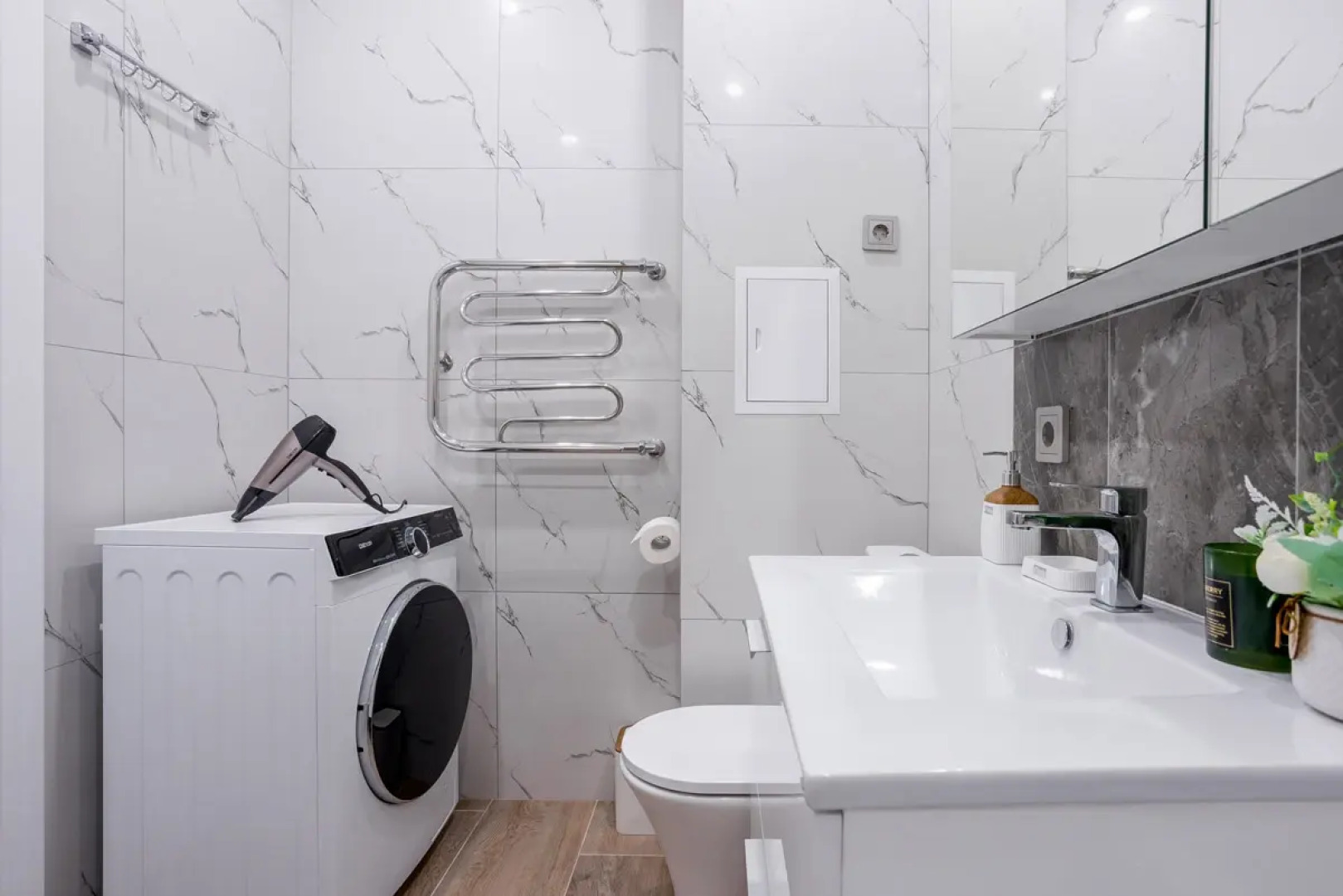 Апартаменты LikeHome Сапфир вблизи парка Галицкого