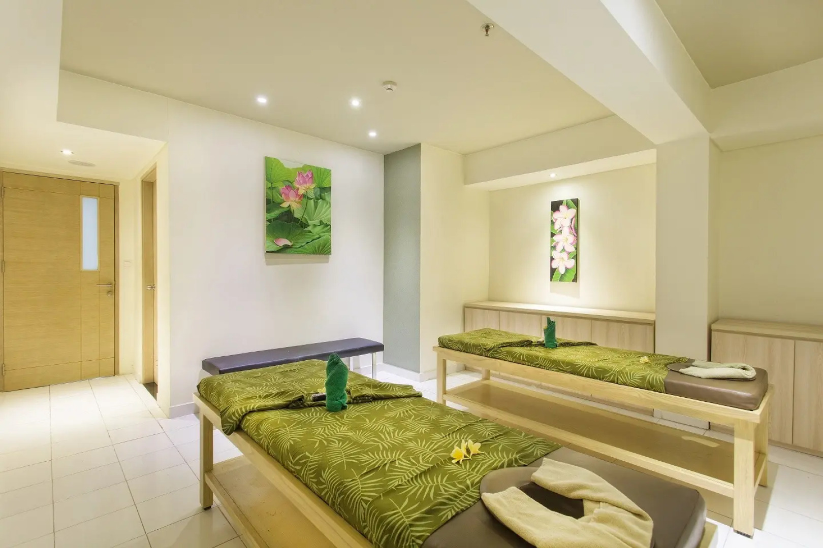Отель MaxOneHotels Bukit Jimbaran