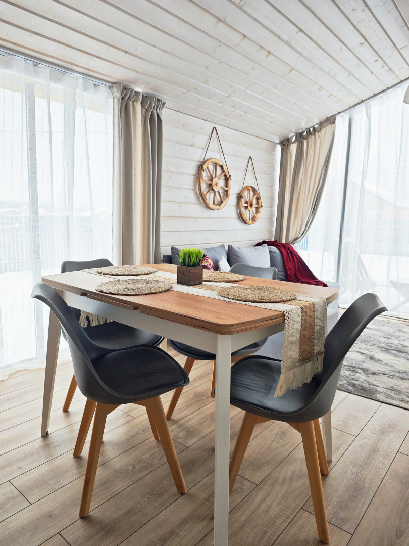 Частный дом с баней и камином