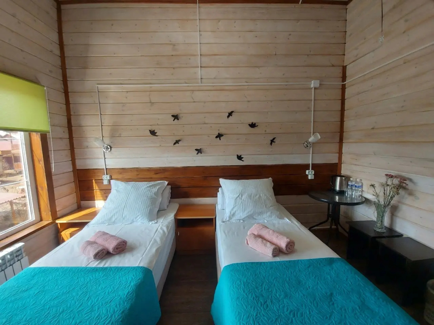 Алдартай Отель