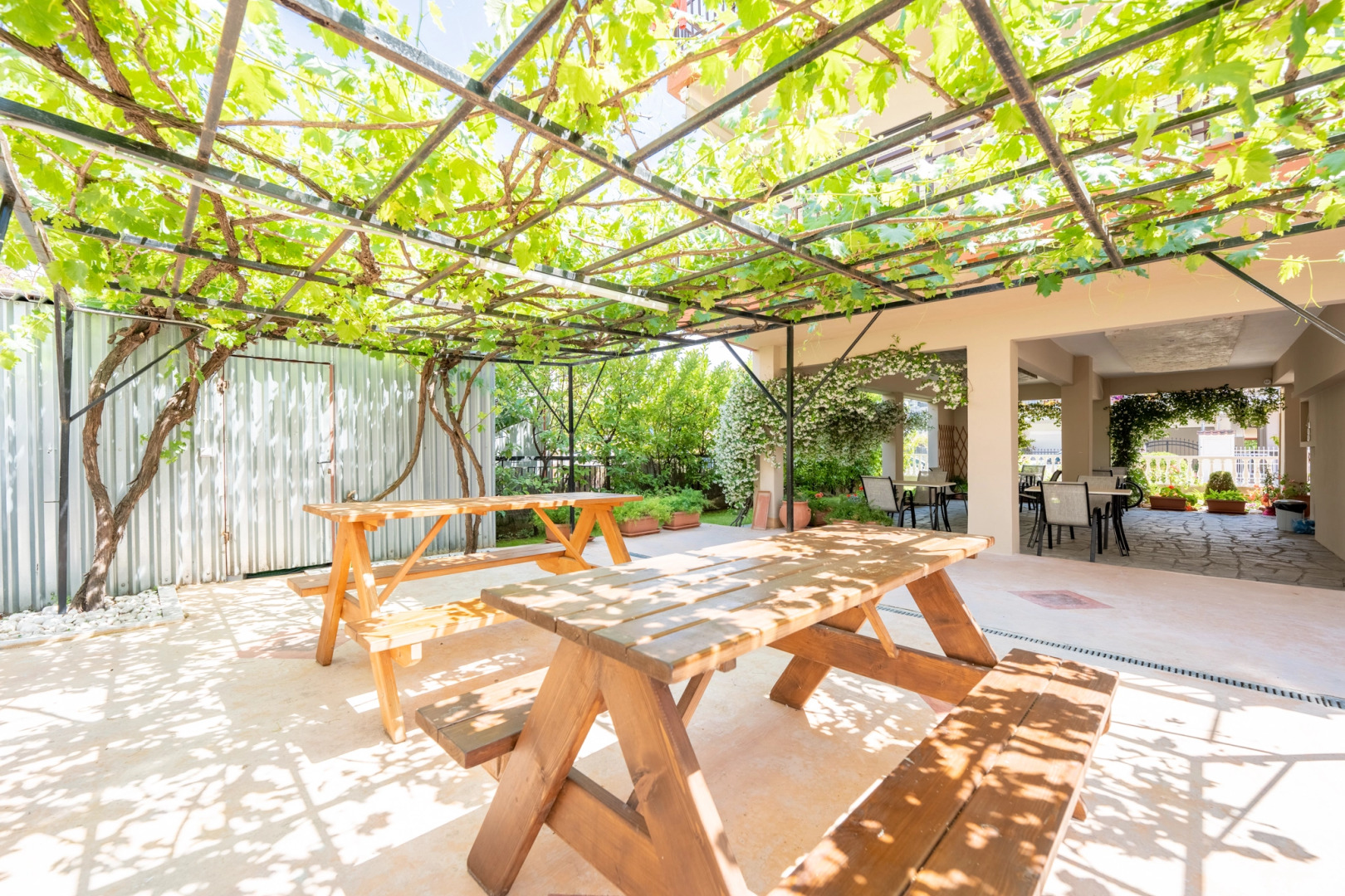 Апарт-Отель Milonas House Apartments