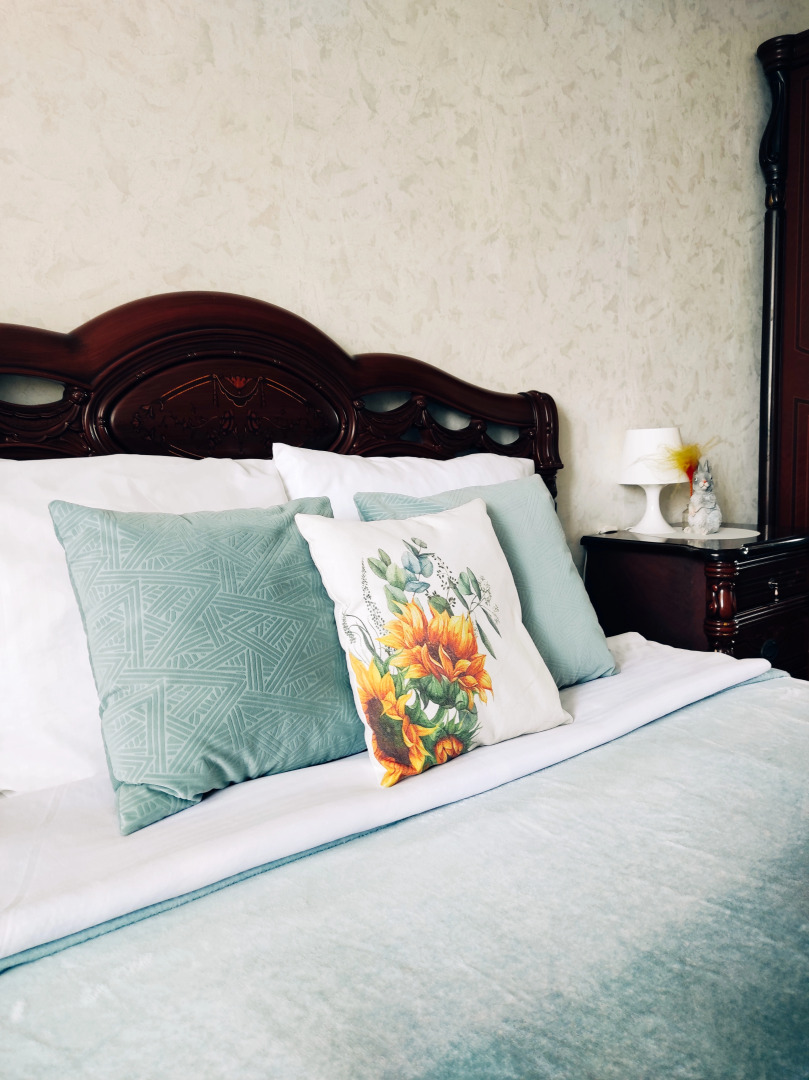 Апартаменты Просторная Двух Комнатная Квартира с Парковкой во дворе