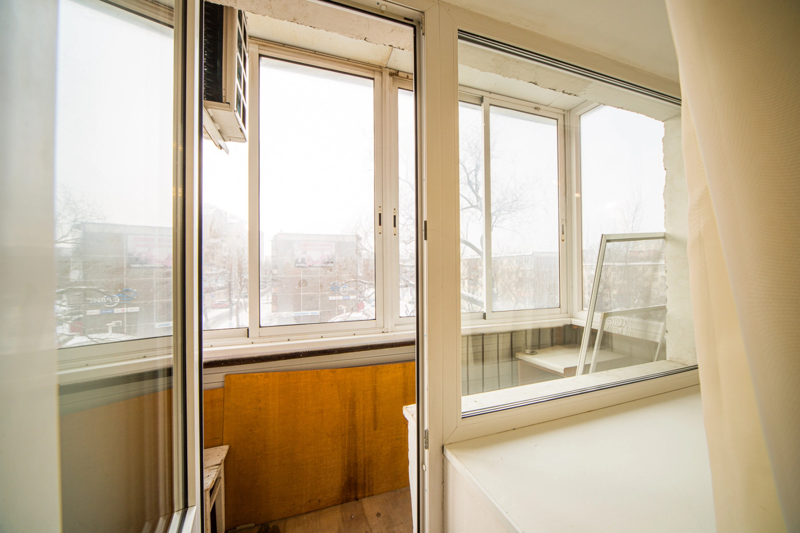 Апартаменты Двухкомнатные в центре на Крисанова