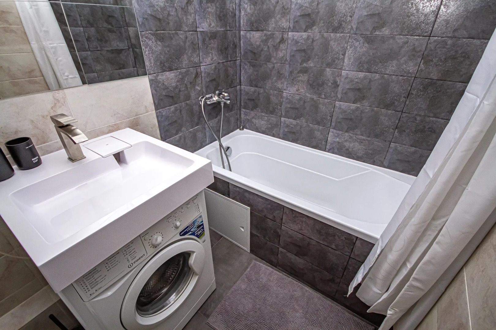 Апартаменты Фрунзе 49/2 этаж 21