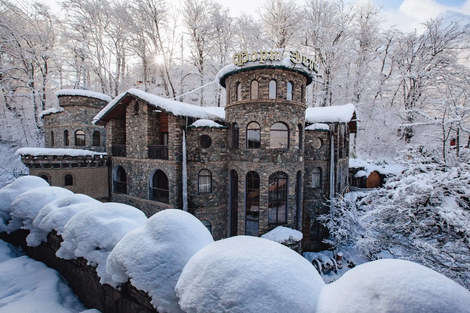 Отель Форт Эврика