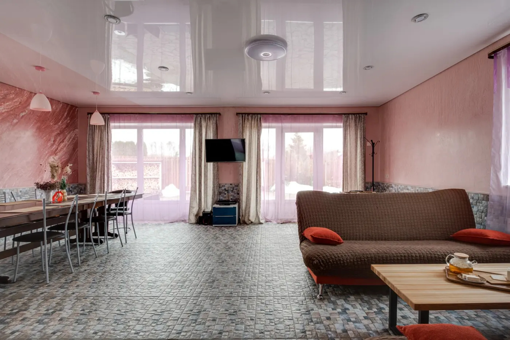Частный дом Shagal Chalet 2