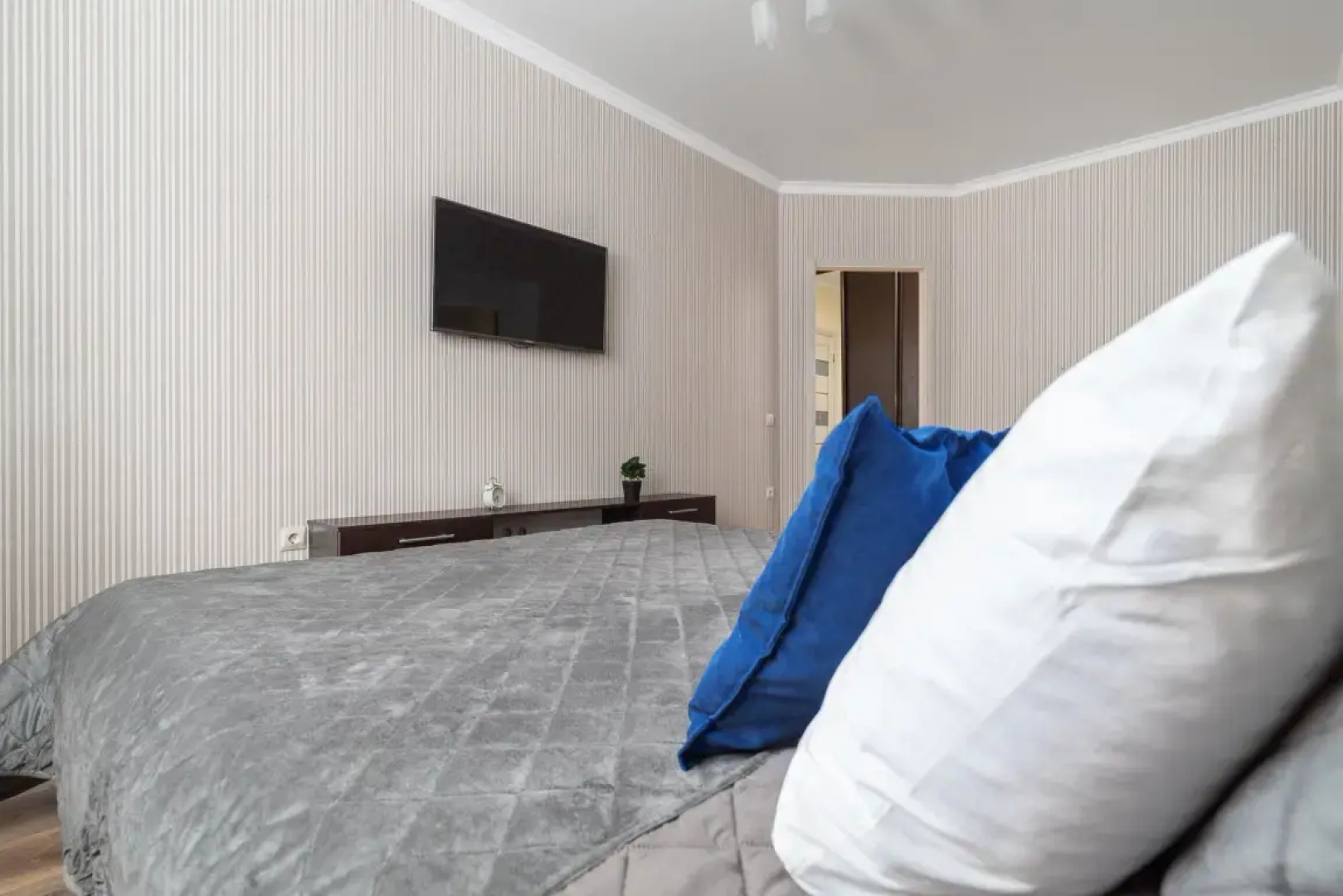 Апартаменты с Видом на Город Тут Живут Парк и Стадион