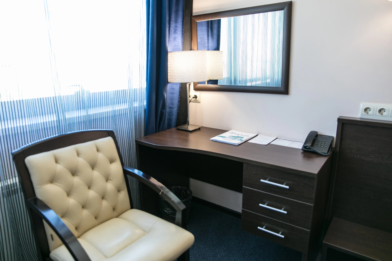 Топос Конгресс-Отель (бывший ВертолОтель)