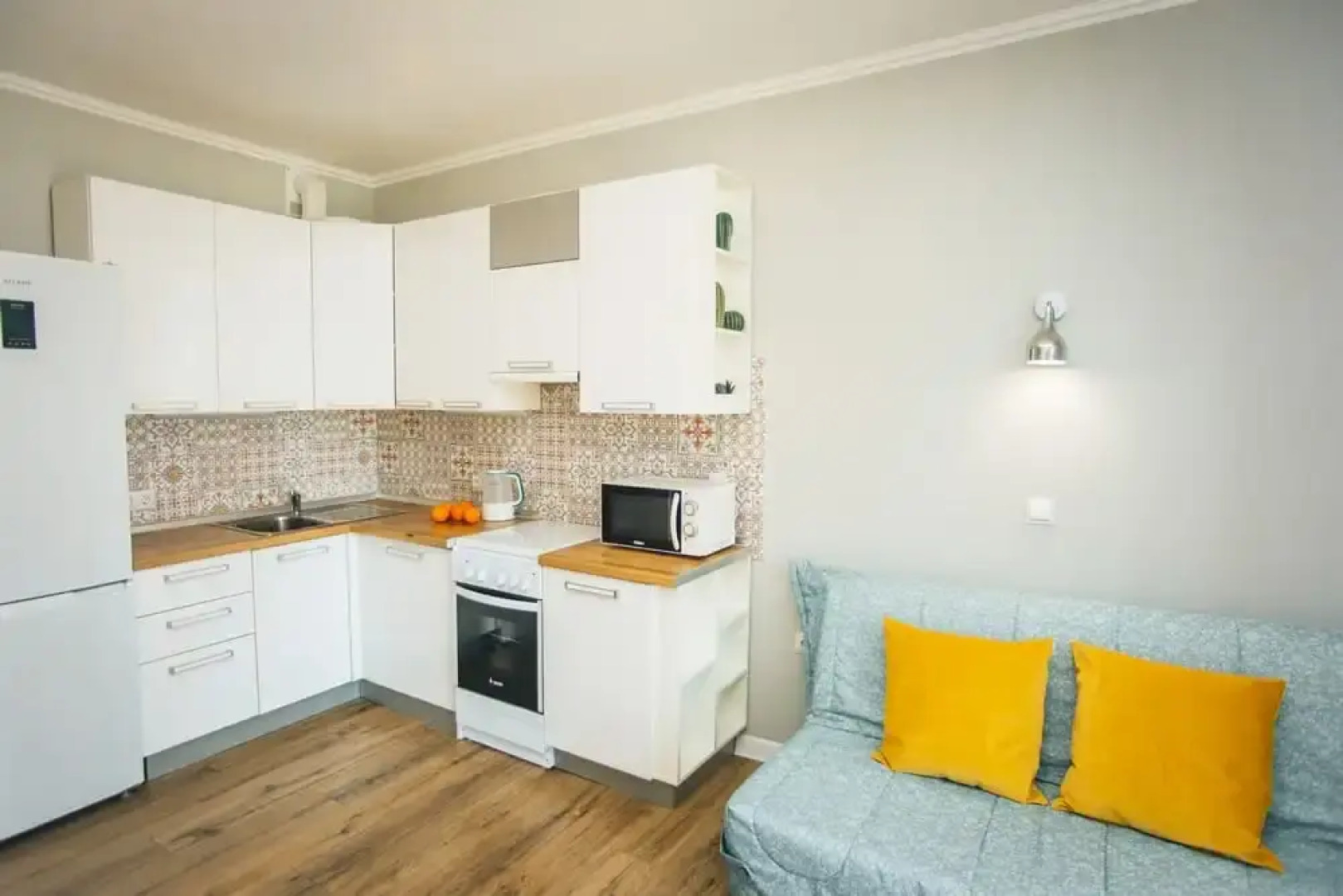 Апартаменты Uzorapart Просторная Евродвушка у Пляжа Алексино с Видом на Закат