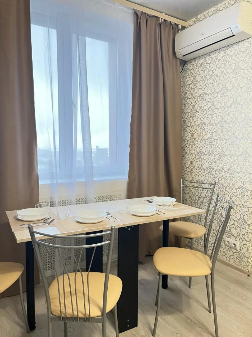 Апартаменты Уютные 3-комнатные на Июльских Днях 1к1