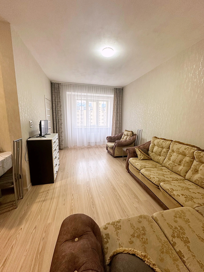 Квартира Двухкомнатная квартира на Радужном