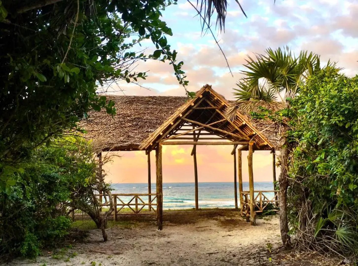 Отель Makao Changani Beach Resort