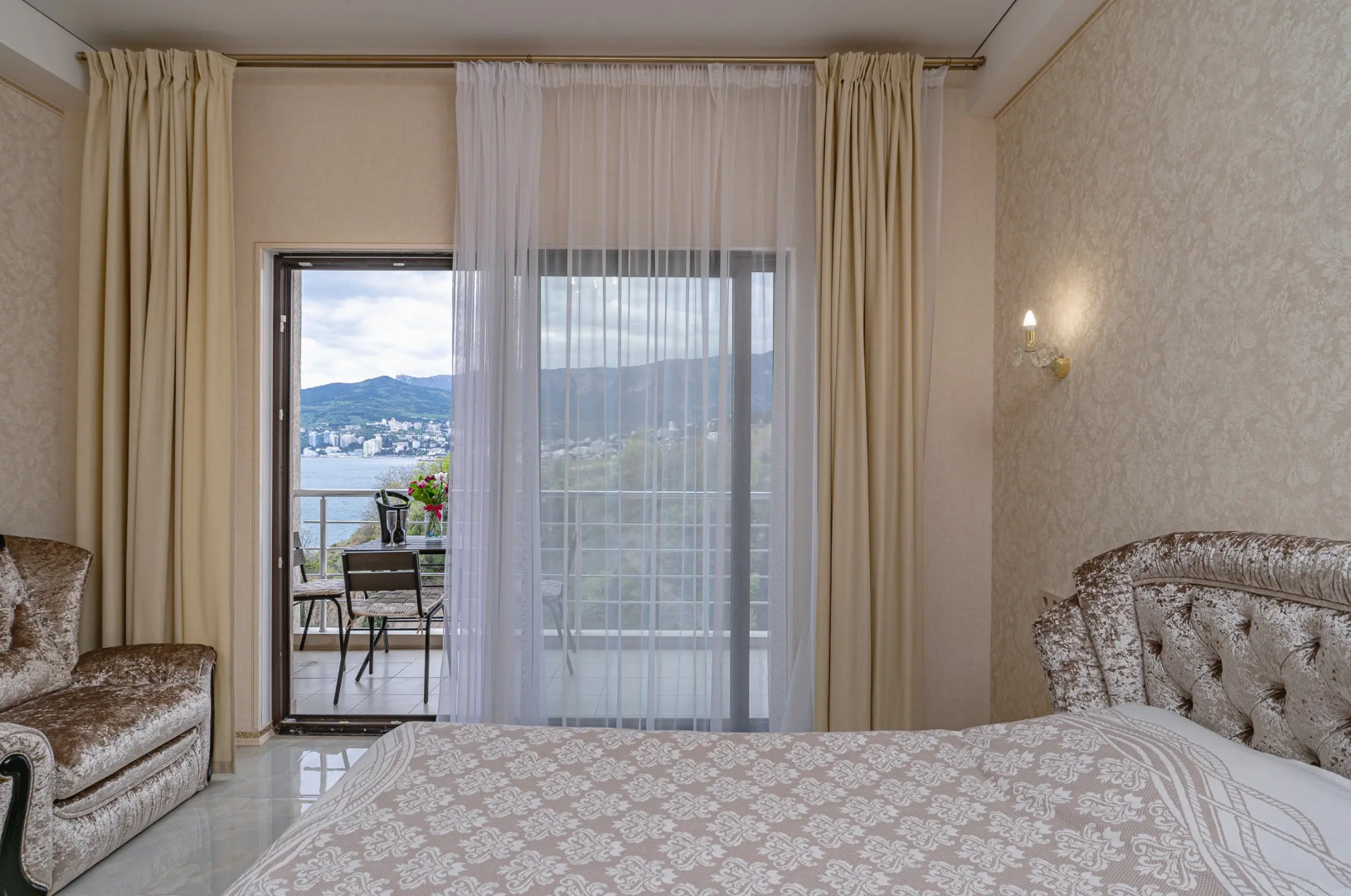 Апартаменты с Видом на Море