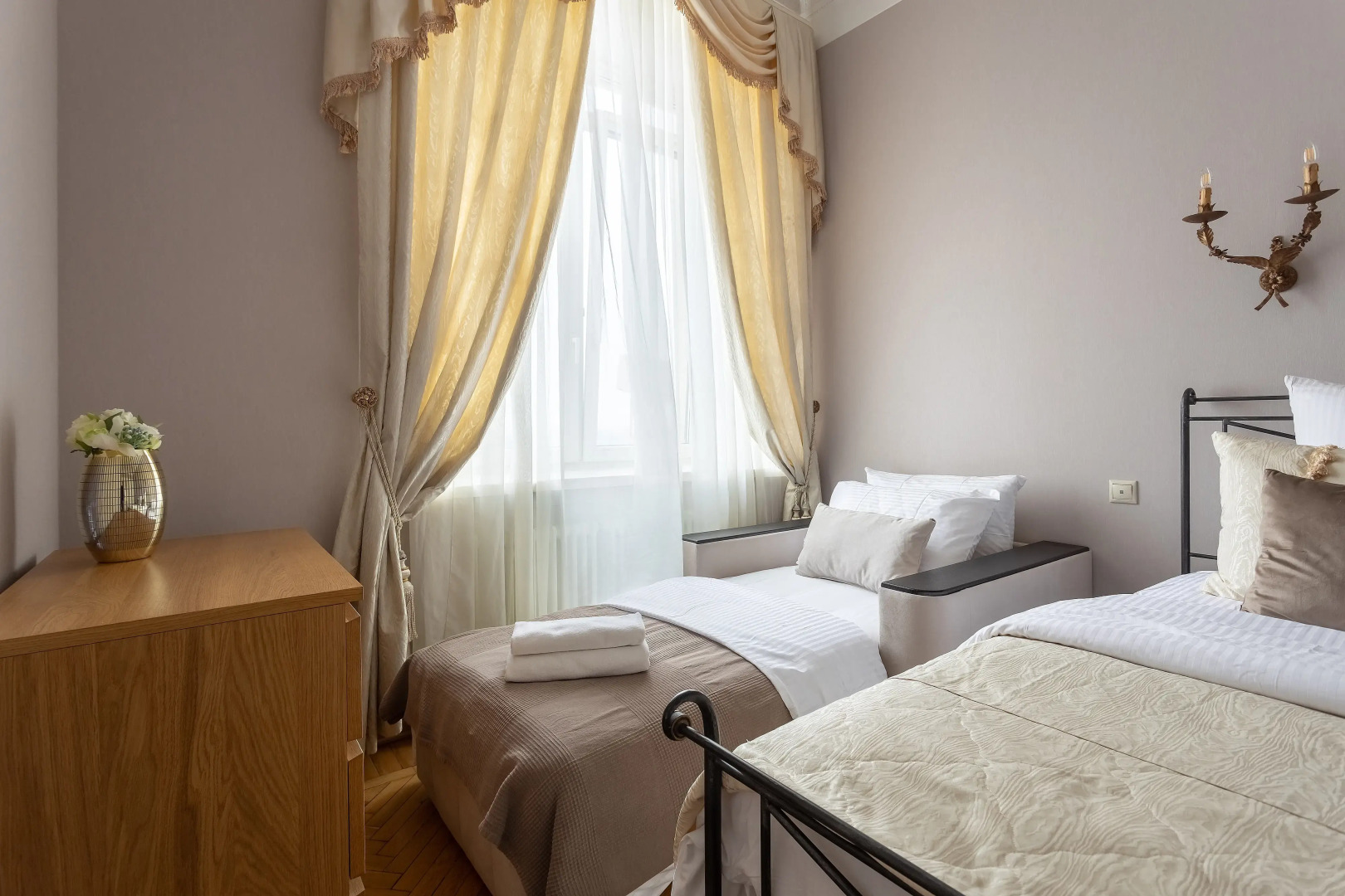 Апартаменты Улучшенные с балконом и видом на реку