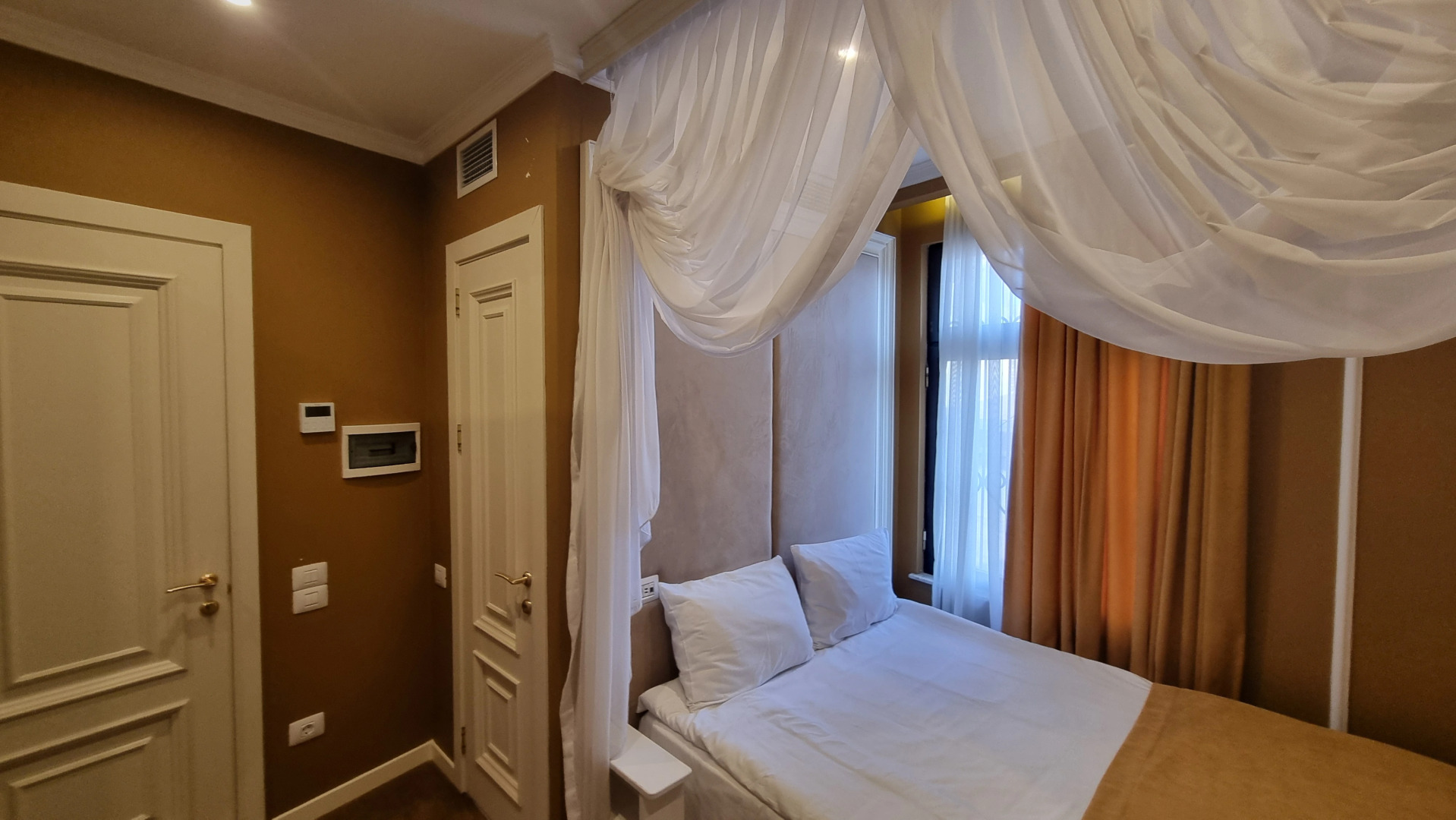 Seven Beauties Hotel