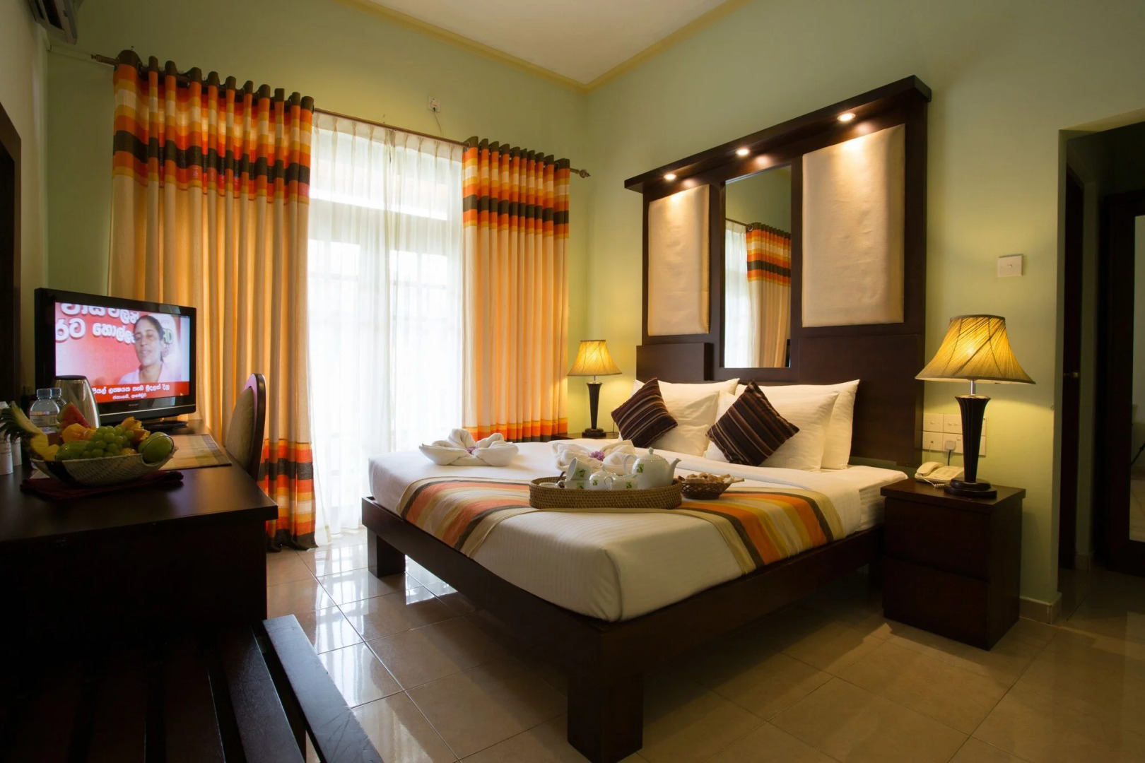 Отель Oak Ray Serene Garden Hotel