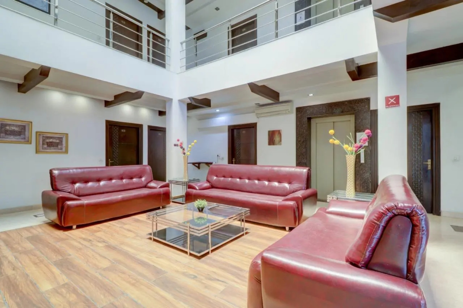 Отель Blue Moon Residency Hotel & Restaurant