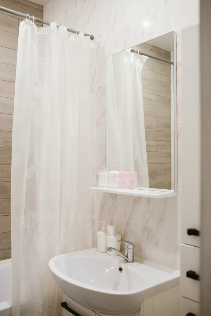 Апартаменты с Видом на Город и Парк в Спальном Районе