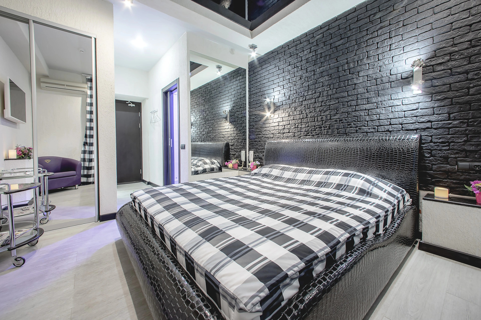 Отель Алекс Отель на Мужества