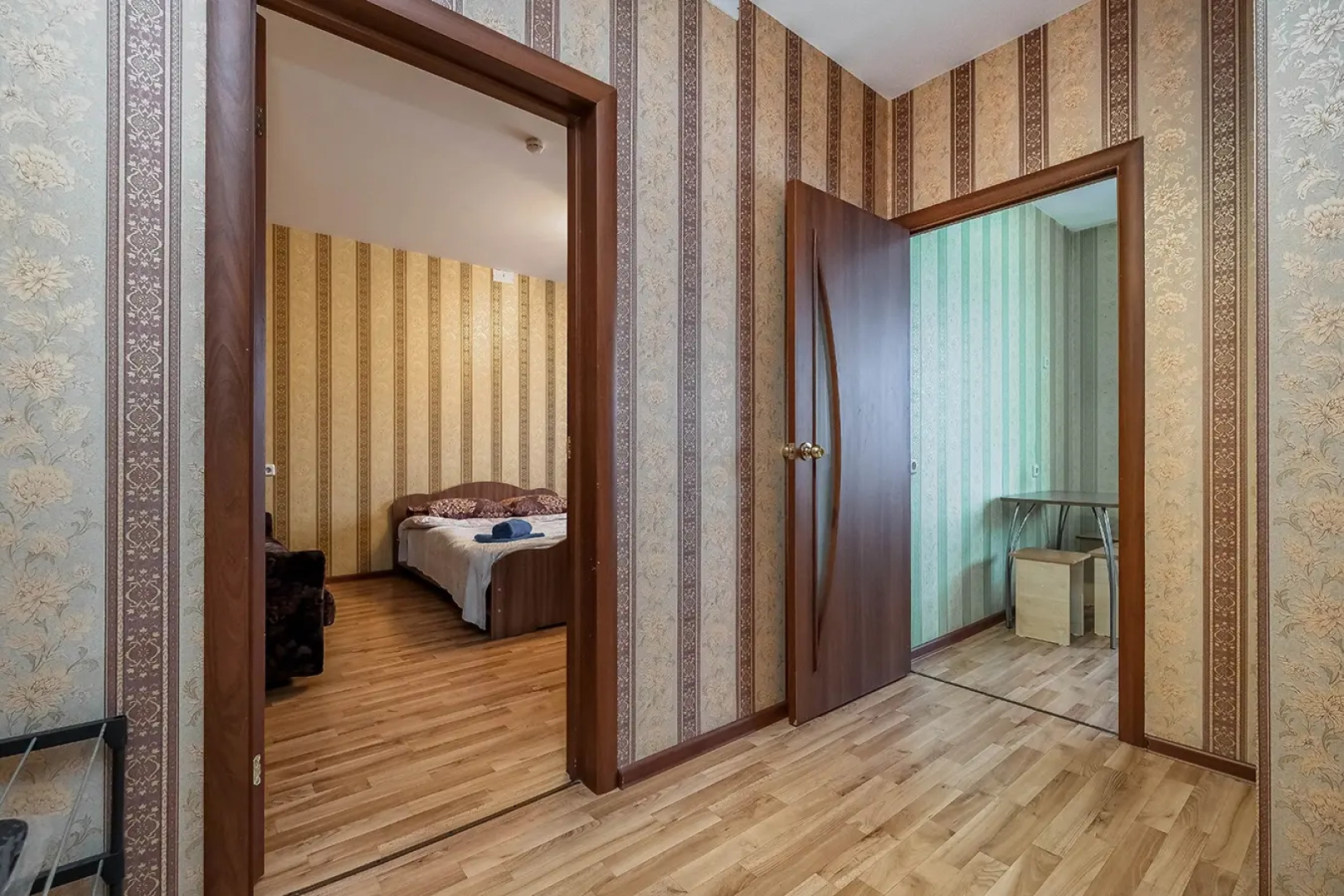 Квартира рядом с Мнтк им. Федорова и Ск Заря