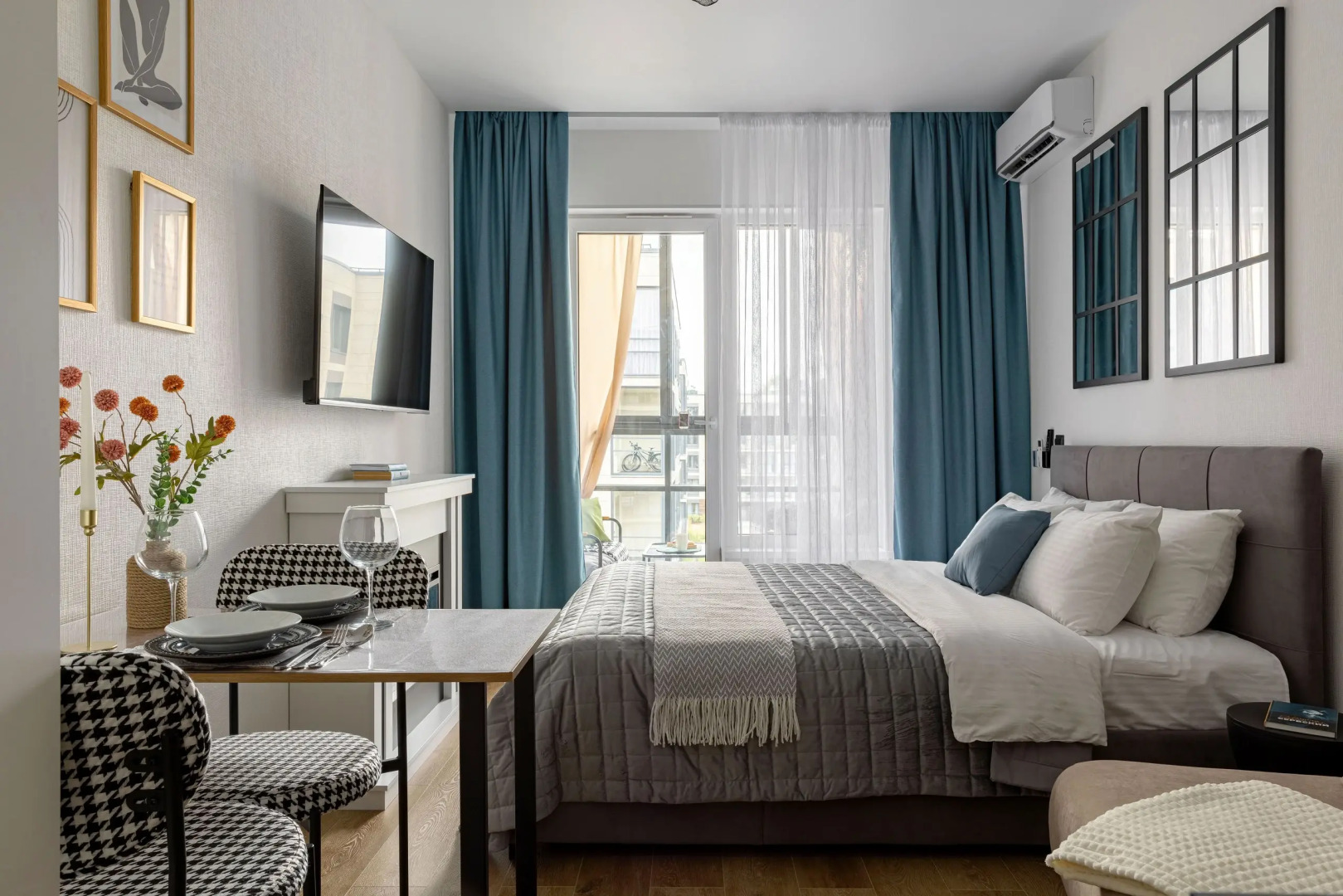 Апартаменты зеркальные в доме с бассейном в Сестрорецке