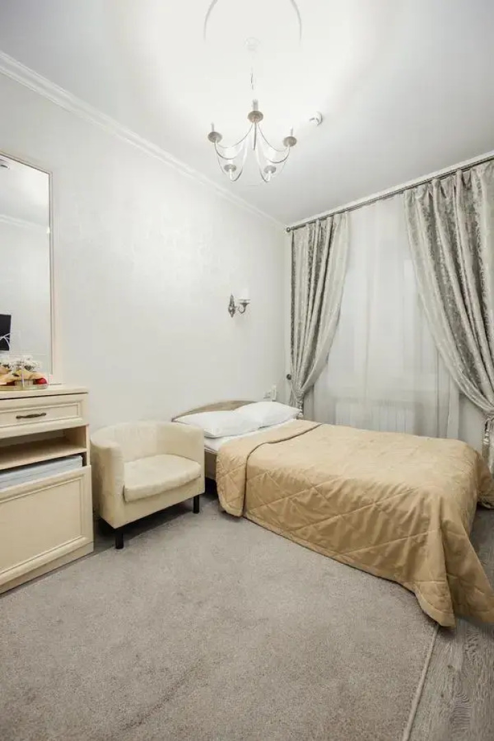 Отель Гравор