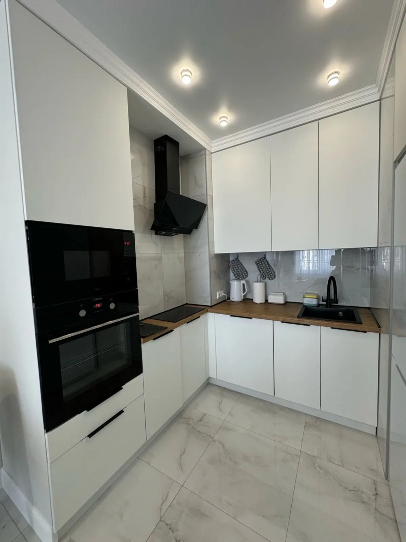 Апартаменты на Римской 5