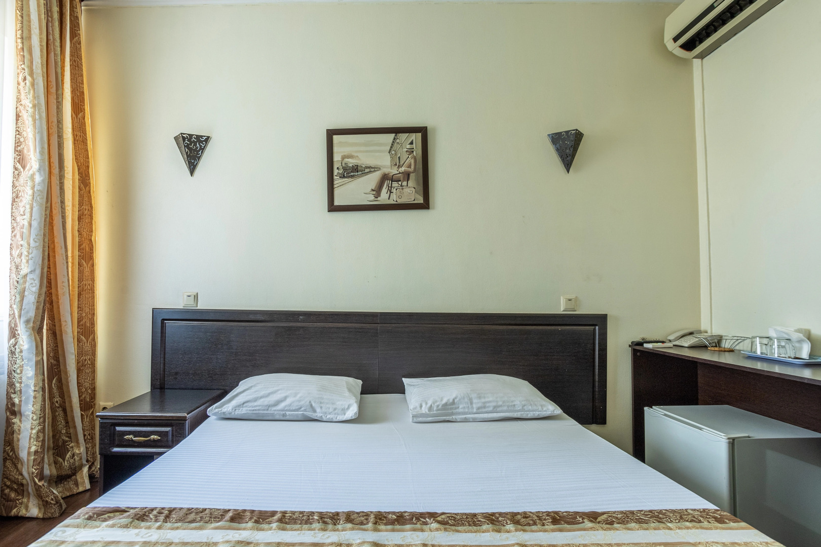 Отель Мартон Дона