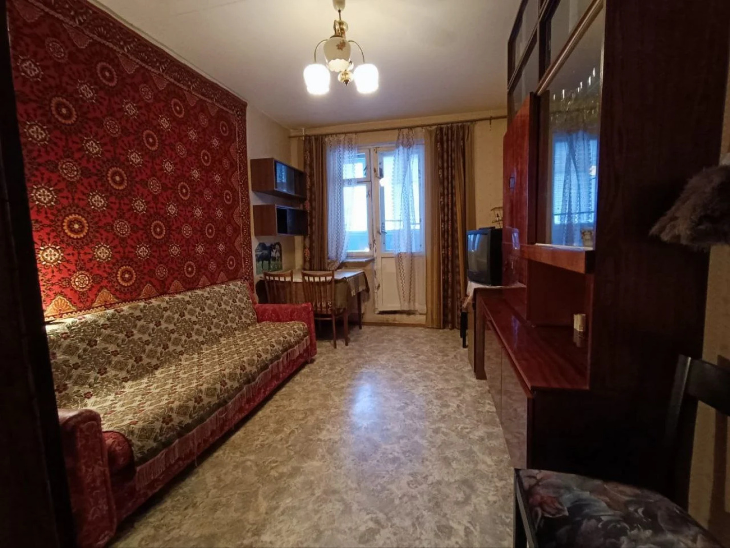 Квартира 3 Отдельные Спальни и Кухня