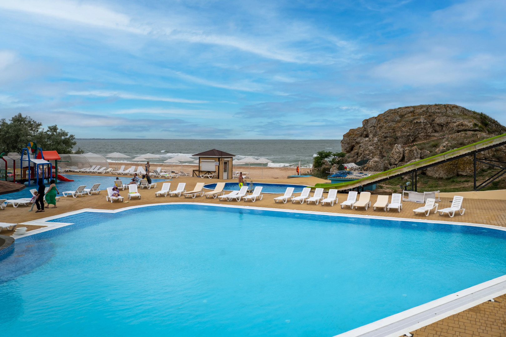 Семейный отель АзовЛенд