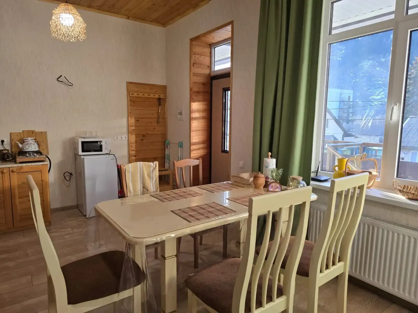 Квартира с видом на горы на улице Энгельса 15