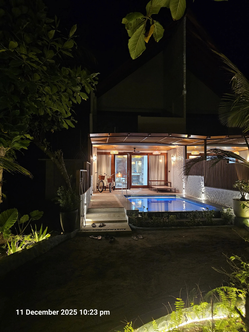 Отель Island Luxury Retreat Maalhos