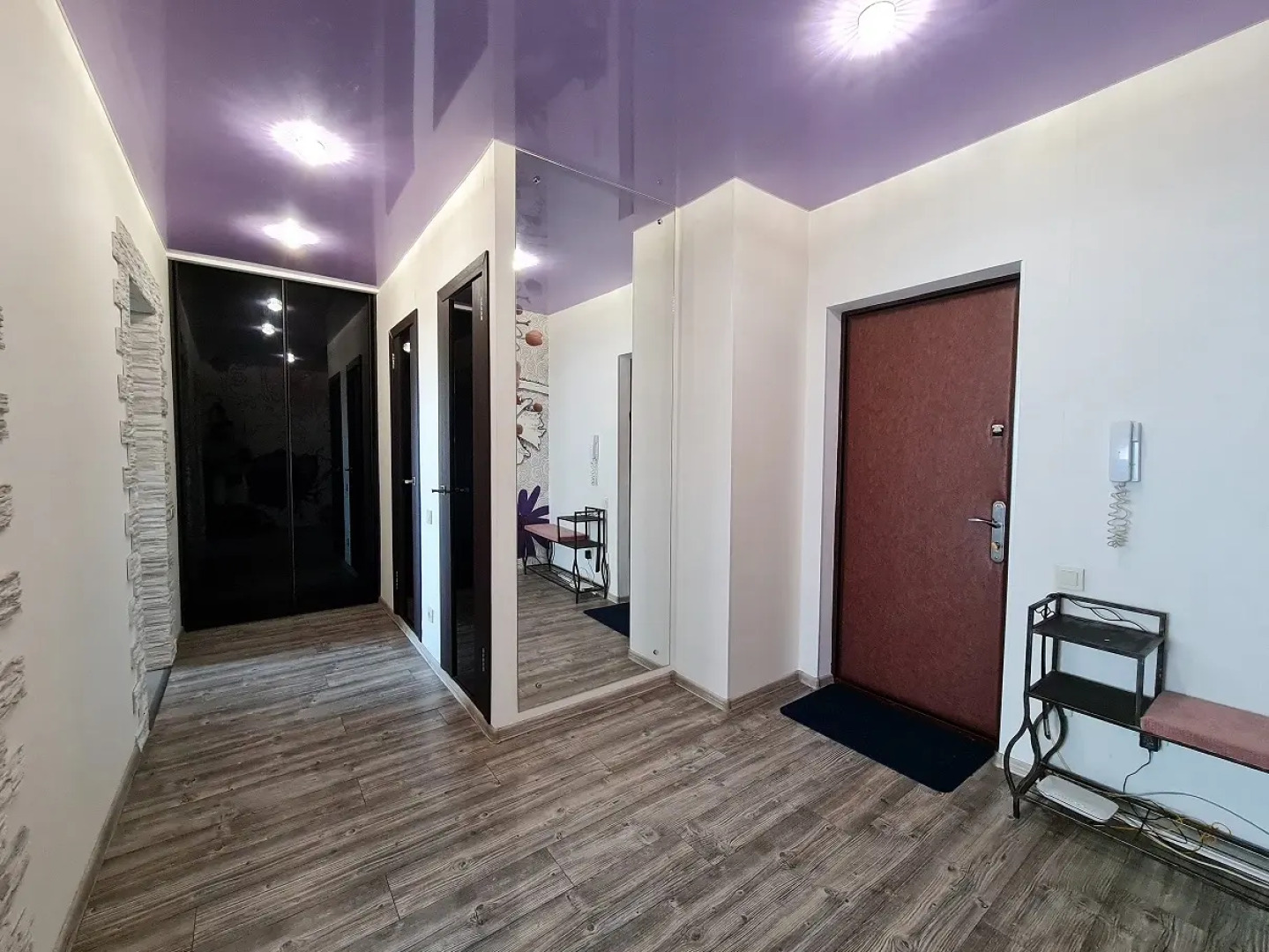 Апартаменты на ул.Мовчанского 81