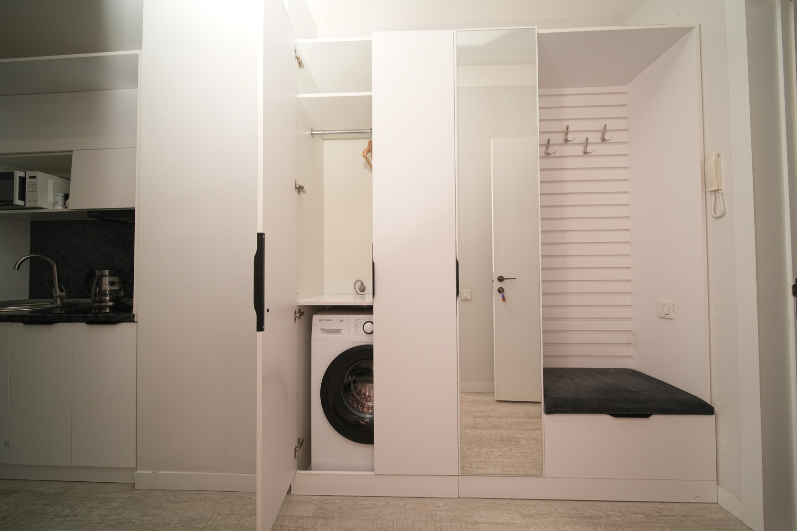 Апартаменты улучшенные в центре города от Sweet Home