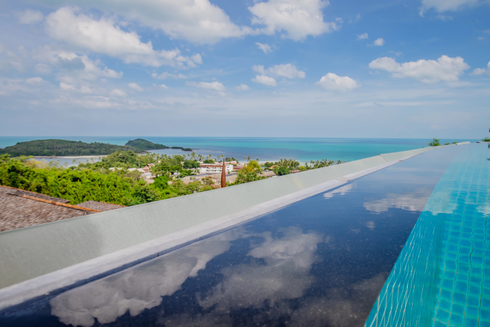 Отель KC Resort & Over Water Villas