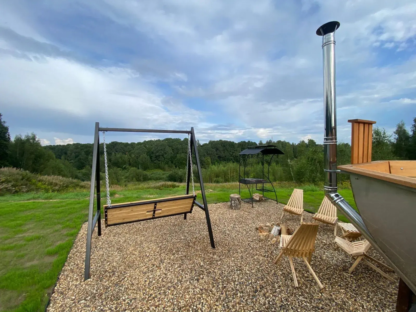 Частный Дом с Видом на Лесной Массив