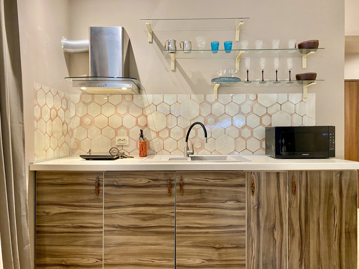 Гостиница Нotel 1963