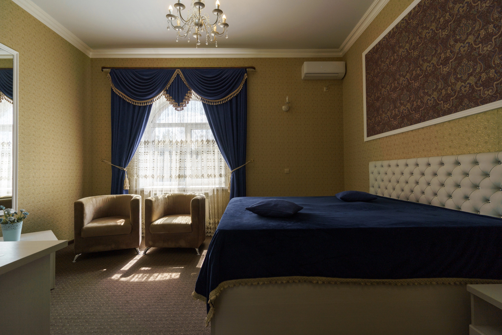 Отель Браво